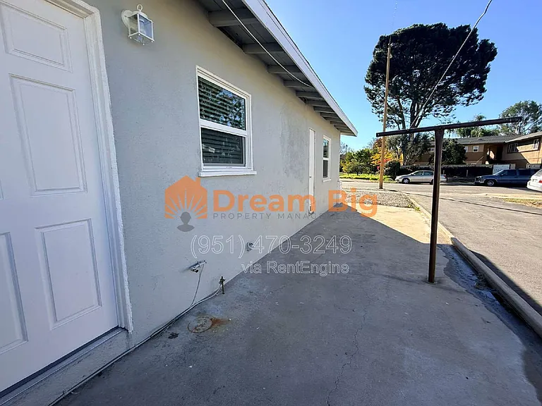 1365 Stillman Ave — Photo 27