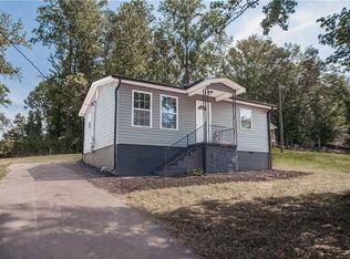 215 Gail St, Easley, SC 29642