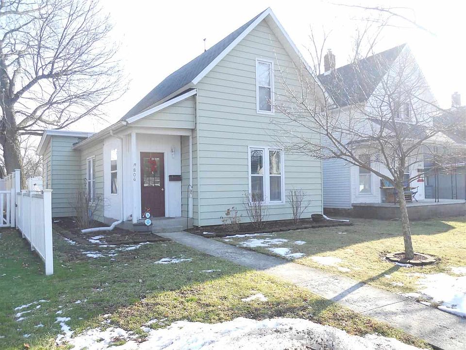 1st image of 806 Emerson St