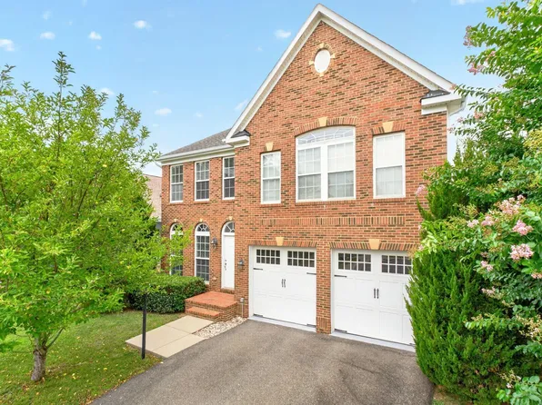 97 Lakeview Ct, Gordonsville, VA 22942