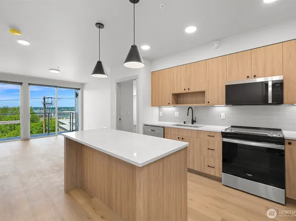 820 N State Street #513, Bellingham, WA 98225