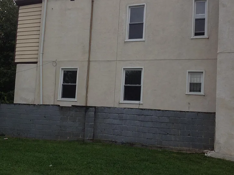 W Susquehanna Ave — Photo 13