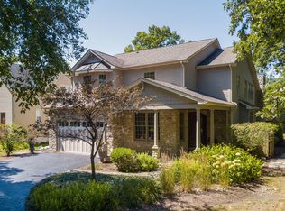 606 Rambler Ln, Highland Park, IL 60035