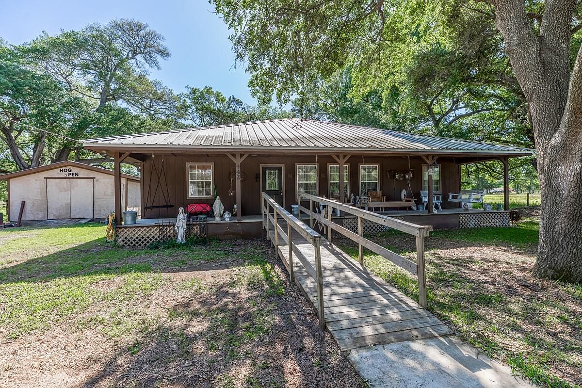 442 N 2nd St, Stowell, TX 77661 Zillow