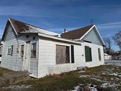 210 W Center St, Dunkirk, IN, 47336