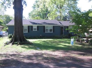 609 Cherokee Rd, Greenwood, MS 38930