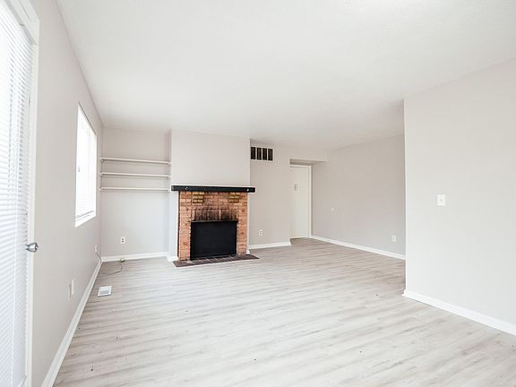 4th image of 751 Northland Blvd #2