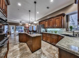 23 Turtle Rock Ct, Spring, TX 77381