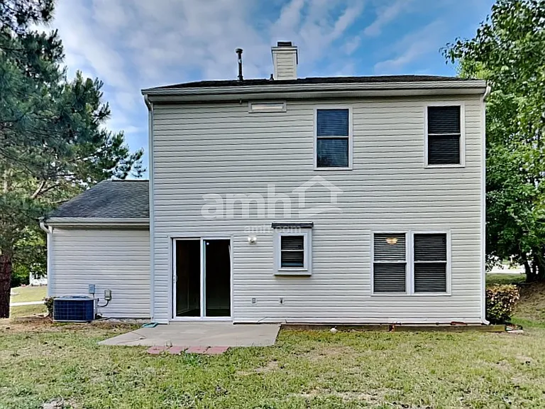 4401 Cobble Creek Ln — Photo 22