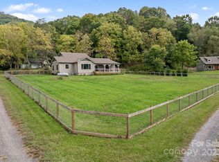 204 Mountain Spring Ln, Canton, NC 28716