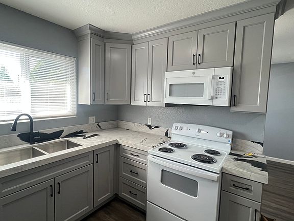 2nd image of 464 Almond Dr APT B
