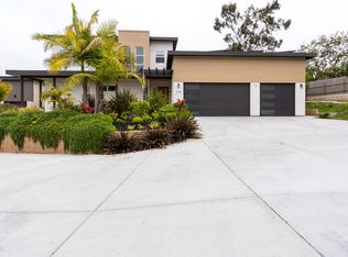 1719 Avocado Rd, Oceanside, CA 92054