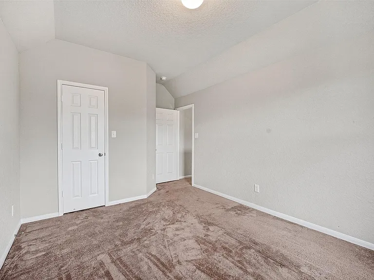 20606 Iron Timber Ln — Photo 35