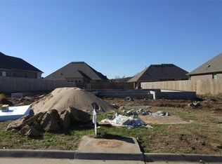 3871 Spyglass Hill Dr, Fayetteville, AR 72701