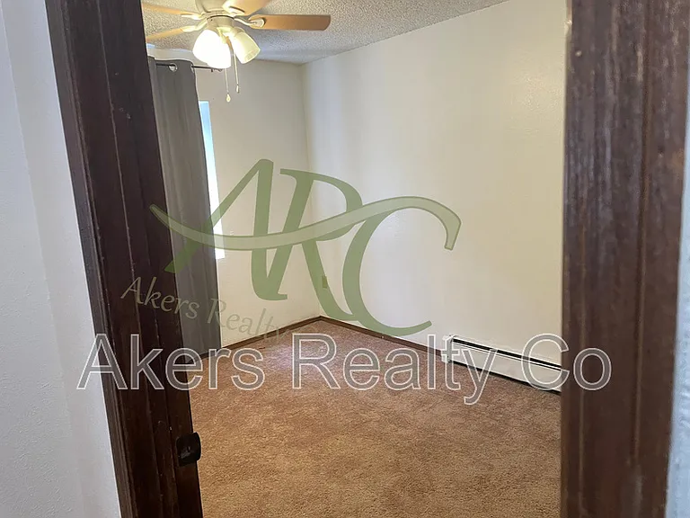 1328 Anita St — Photo 8