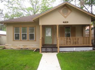 716 Robinson Ave, Kerrville, TX 78028