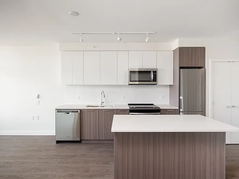 228 Nelsons Cres — Photo 13
