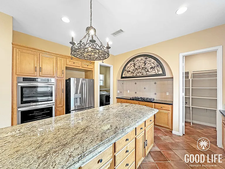 1348 N Paradise Ridge Way — Photo 12