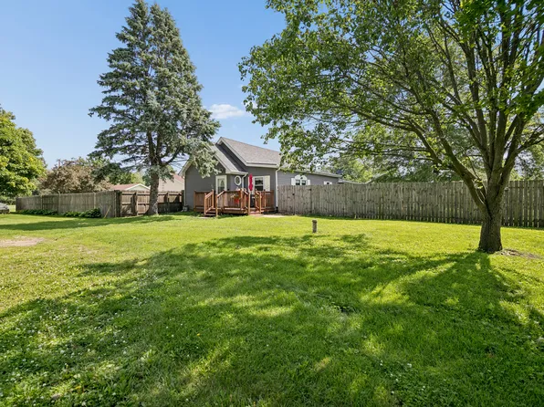 51 West St, Union Hill, IL 60969