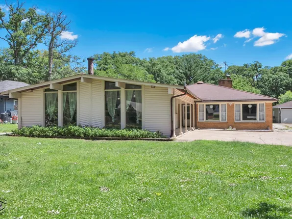 23935 S Kings Rd, Crete, IL 60417