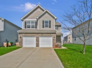 2548 Shadow Bend Dr, Columbus, IN 47201