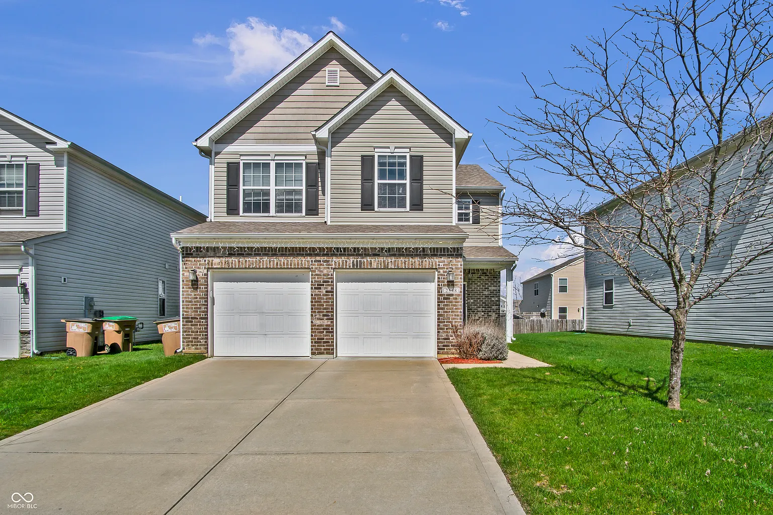 2548 Shadow Bend Dr photo 1