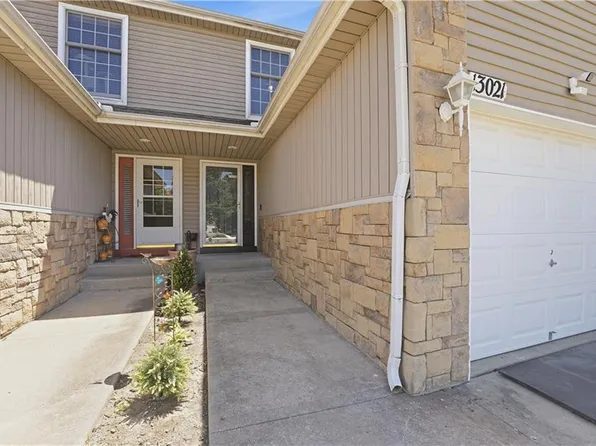 13021 Everett Ct, Kansas City, KS 66109