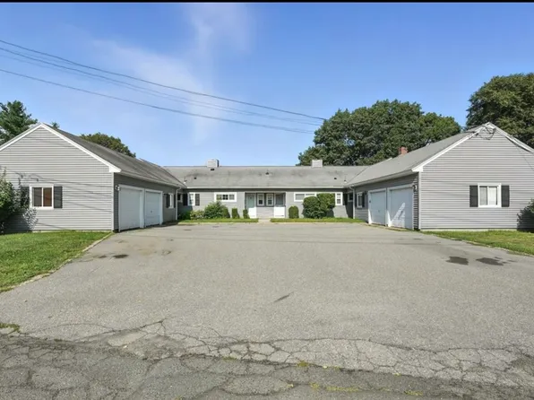 66 Applewood Dr #66, Chicopee, MA 01022