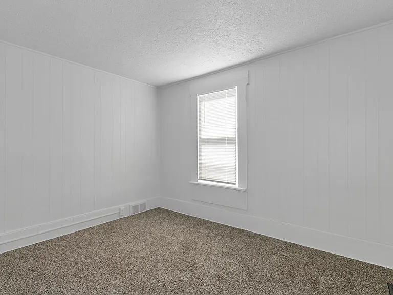 1378 Cherry Ave NE — Photo 15