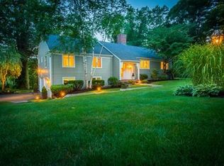 17 Thompson Ln, Topsfield, MA 01983