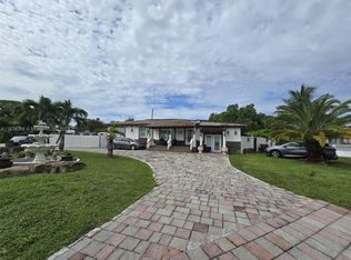 Ulelah Rev Plat, Hialeah, FL 33012