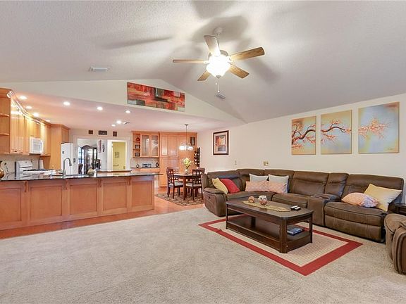 5th image of 11501 E Queensway Dr