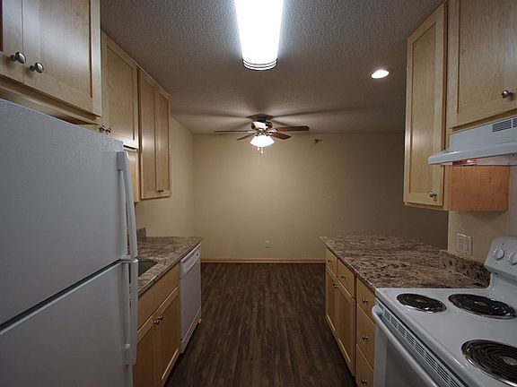 3rd image of 301 Burnsville Pkwy E #119