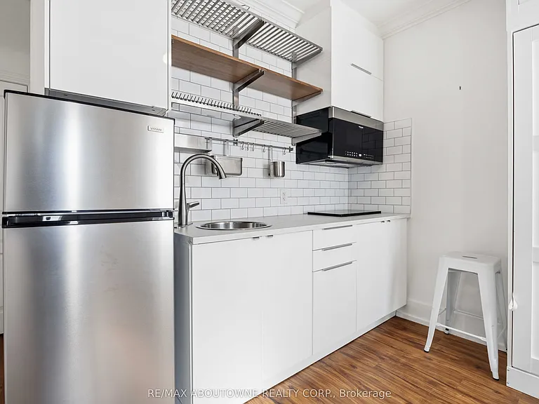 793 Pape Ave #4 — Photo 8