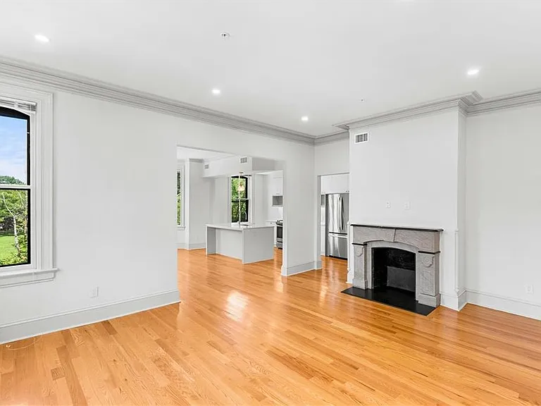 31 Parade St #302 — Photo 12