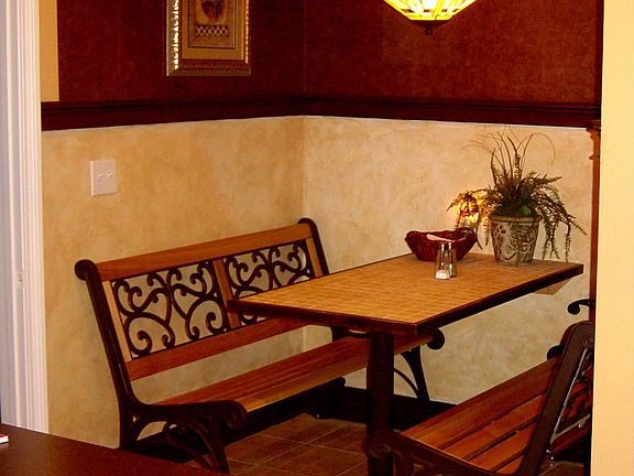 Kitchen dining booth