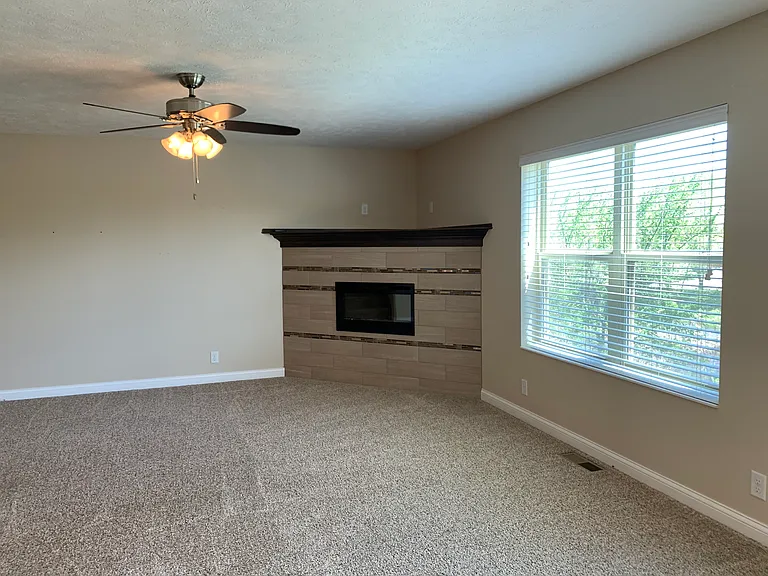 2539 Telluride Cir — Photo 24