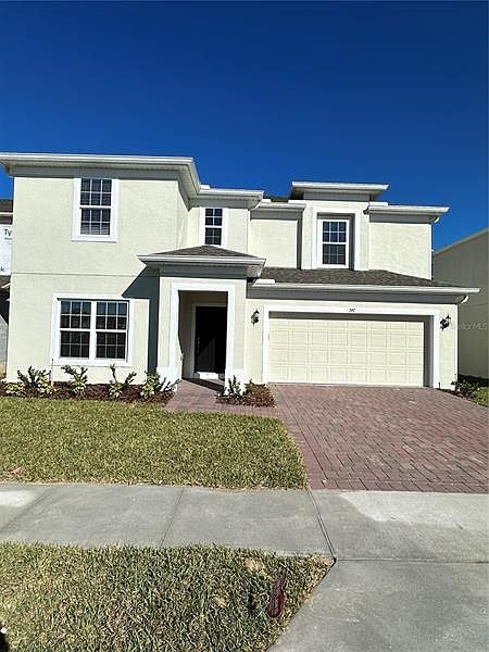 1st image of 747 Campo Ln