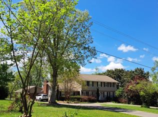 1307 Clendenen Rd, Maryville, TN 37801