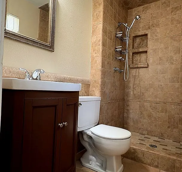 2632 Story Ave — Photo 16