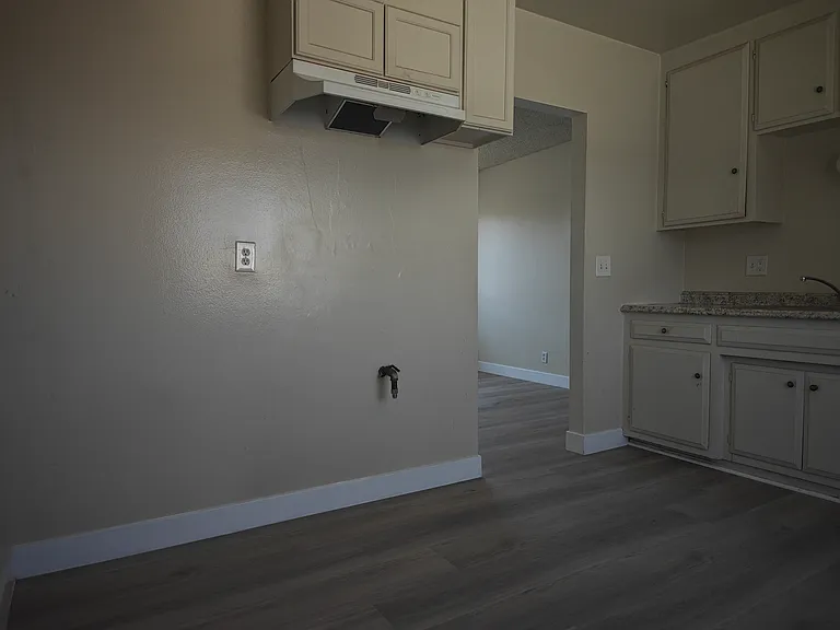 3045 Potrero Ave #C — Photo 8