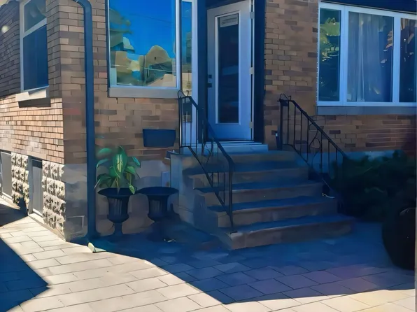 13 Moir St, London, ON N6H 1H7