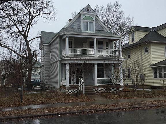 2nd image of 3027 Harriet Ave