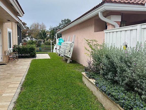 4th image of 13421 NW 5th Pl