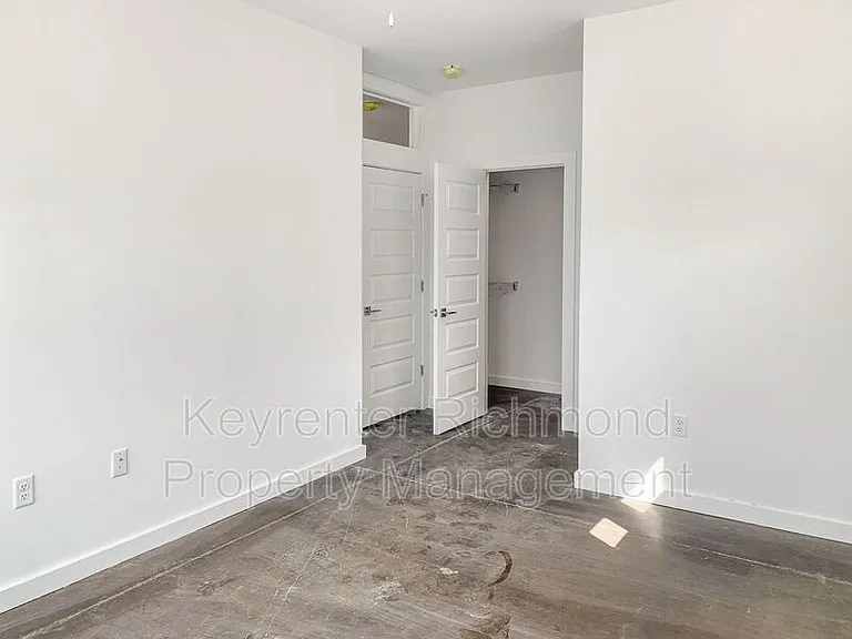 106 W 12th St #A — Photo 11