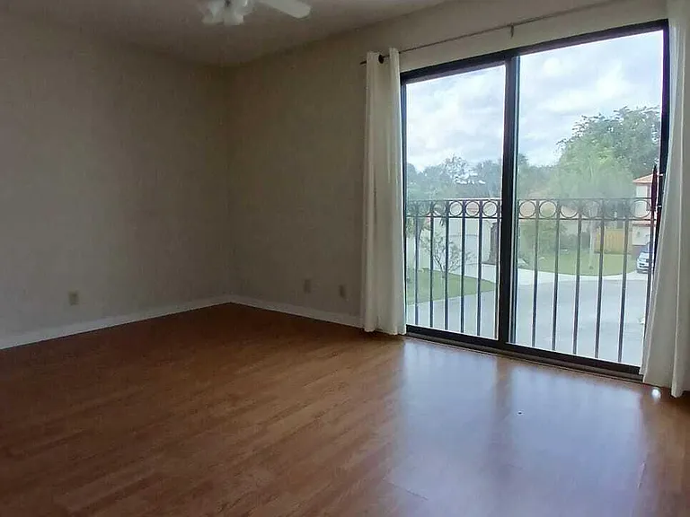 1731 Shoreside Cir — Photo 15