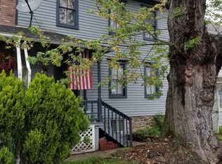 17 E Center St, Nazareth, PA 18064