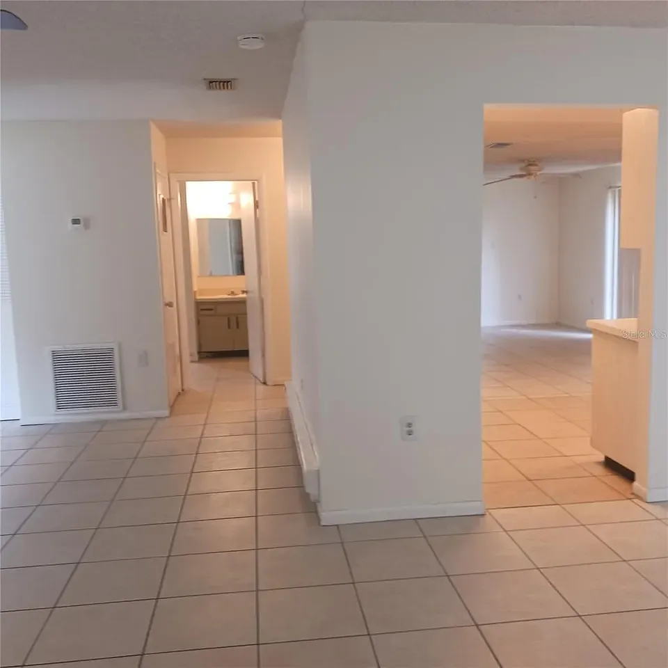 2 bed, 1405 sqft, $1,400 — Photo 4