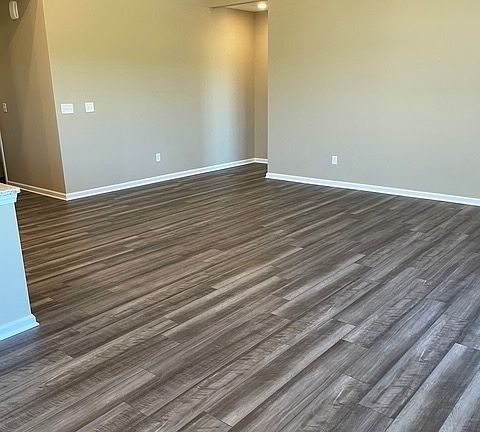4th image of 5278 Bramwell Ln