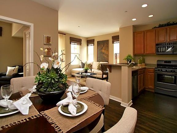 3rd image of 6410 College Grove Dr Unit 1